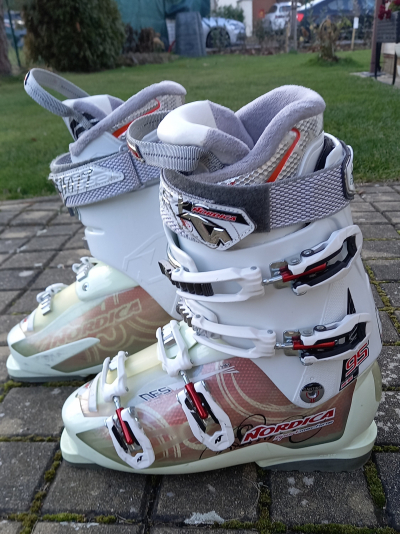 dámské lyžáky Nordica