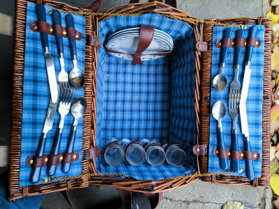 Piknikový koš pro 4 osoby