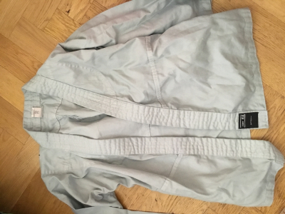 Vrsek detskeho kimona vel.140