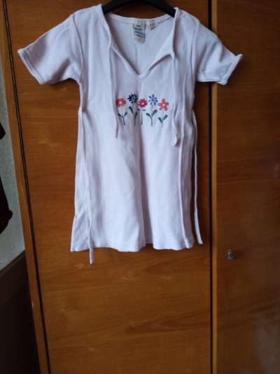 světlé šatičky 4-5