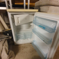 malá lednička s mrazákem funkční