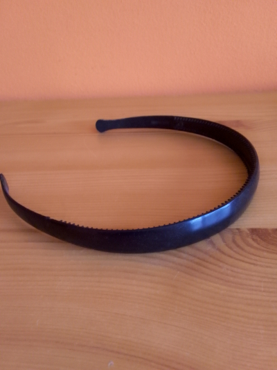 ČELENKA DO VLASŮ 10.