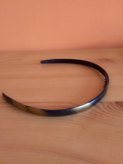 ČELENKA DO VLASŮ 8.