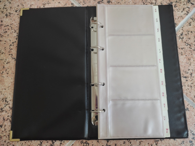 VIZITKÁŘ kroužkový