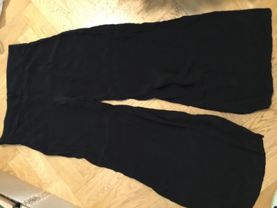 Cerne platene siroke kalhoty  42