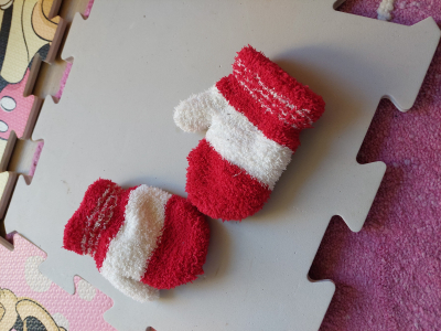 Detske  rukavičky cervenobílé