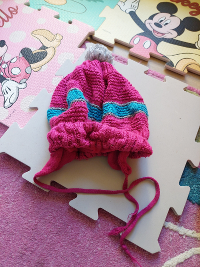 Růžová čepice 2-4 roky na zavazování zn. Dráček