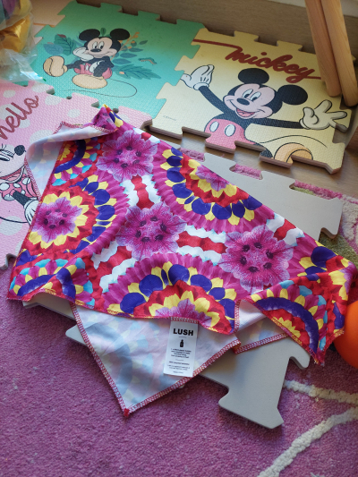 Barevný šátek Lush