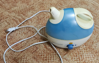 Starší, ale funkční zvlhčovač, inhalátor?