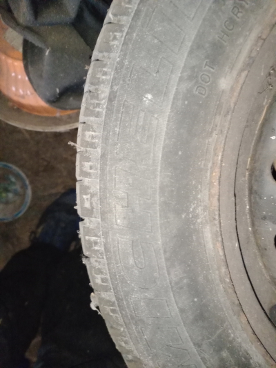 věnuji dva plechovýché diski na fiat punto