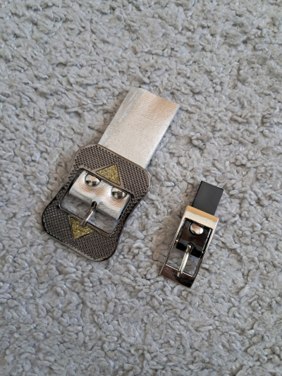 Náhradní přezky na pásky