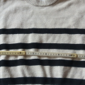 Širší svetr s pruhy a rozparky zn. Bershka vel. M/ L/ XL