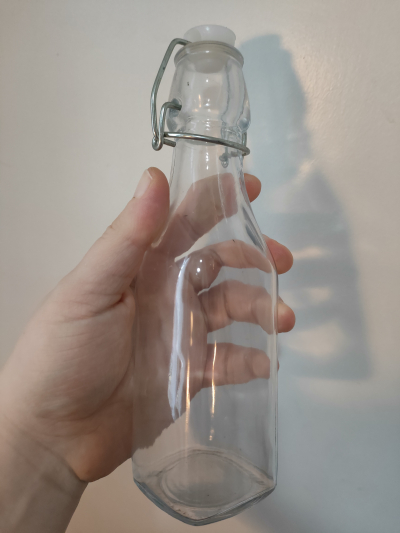 Uzavíratelná láhev