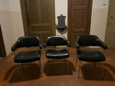 Retro polstrovane tri kresla/zidle