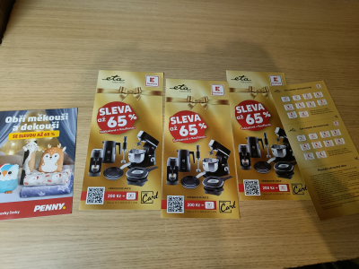 vyplněné kartičky s body