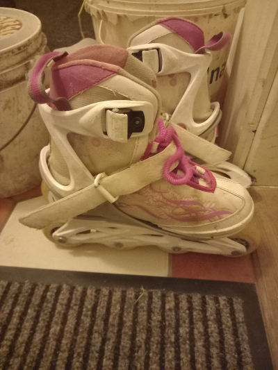 Dívčí kolečkové brusle