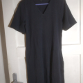 Tmavomodré šaty bez podšívky vel. M