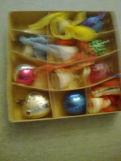 klasické vánoční ozdoby