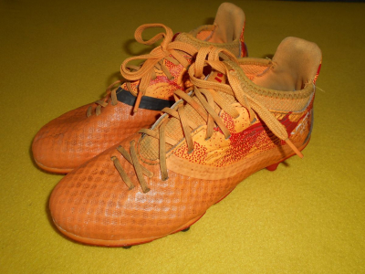 Oranžové kopačky  stélka 22 cm