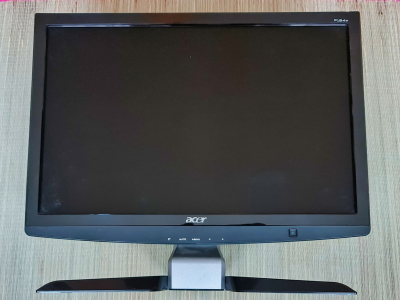 LCD monitor Acer P194W