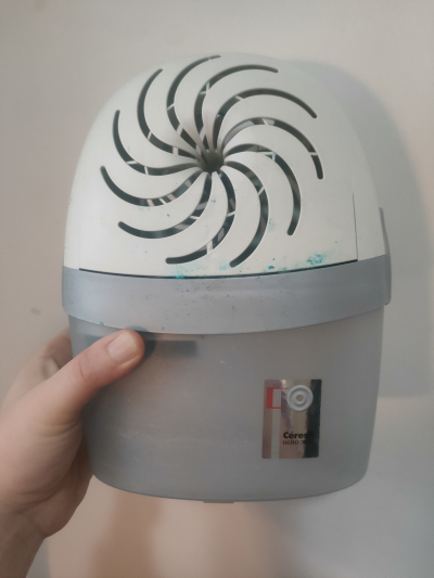 Odvlhčovač Ceresit