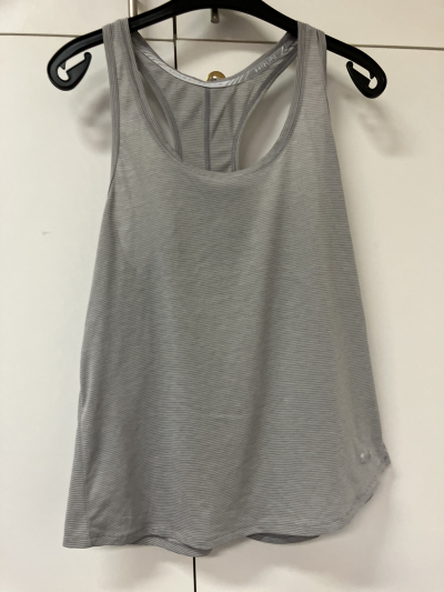 Funkční tílko na běh, sport L underarmour