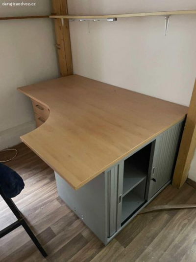 Stolek pracovní