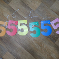 Číslice 5 na stužce = narozeninový řetěz