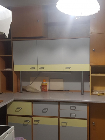 ZA ODVOZ DŘEVĚNÁ KUCHYŇ