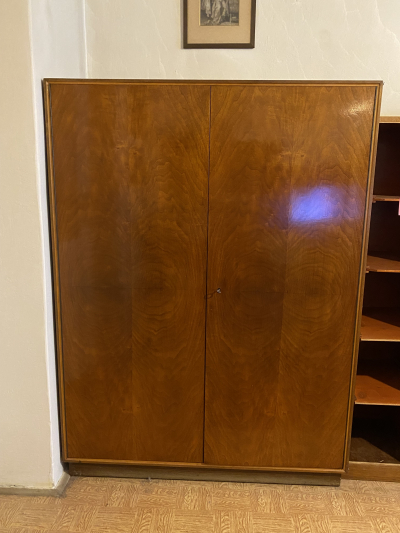 Retro nábytek který pamatuje lepší časy