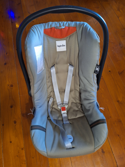 Autosedačka vajíčko Inglesina