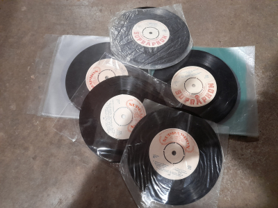 Staré SP desky s dechovou hudbou