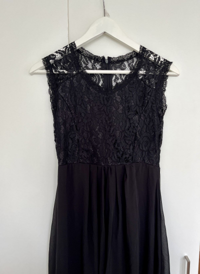 Plesové šaty velikost XS-S.