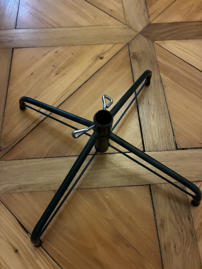 Stojan na umělý stromek