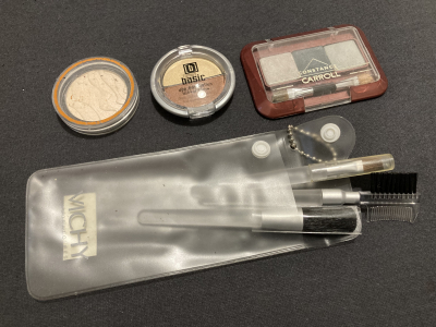 Stíny - použité, sada na líčení