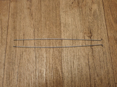 2 ks drátů do výpletu kola 26"