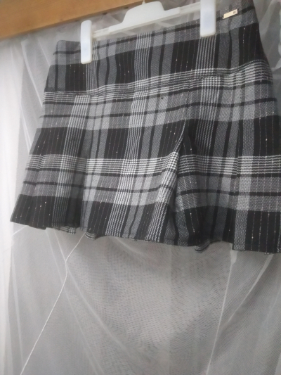 Krátká sukně bez podšívky vel. 38