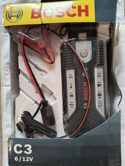 Nabíječka na autobaterii