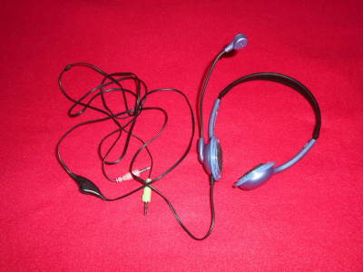 Sluchátka 2 nezkoušeno