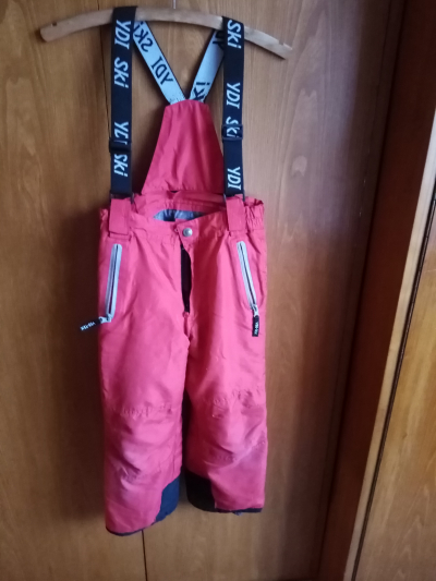 nerozbité kalhoty 122-128