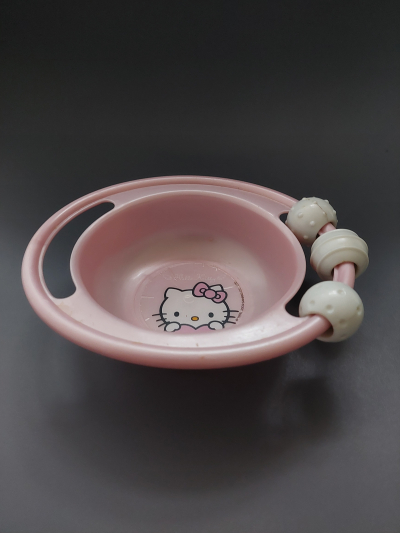 Růžová miska na jídlo s protiskluzem