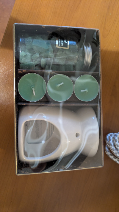 Aroma lampa se svíčkami a voskem