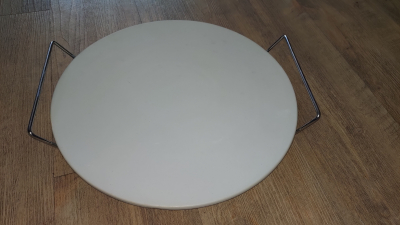 Kamenný tác na pečení pizza