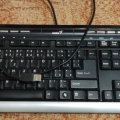 USB klávesnice - starší ale plně funkční