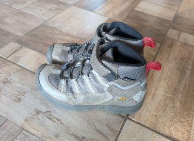 Dětské treky Keen vel. 31