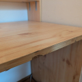 Dřevěný pracovní stůl