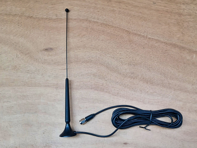 Anténa GSM s magnetem