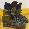 Starší lyže Sporten 180 s rozbitým vázáním + lyžáky vel. 39