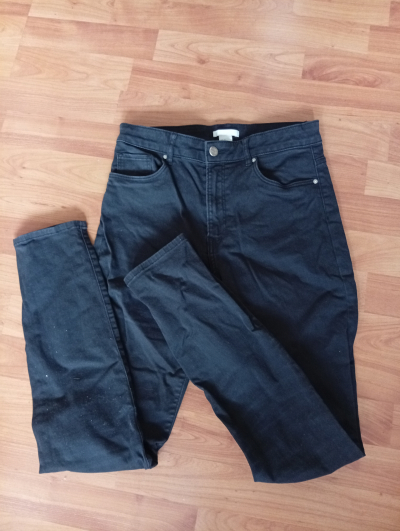 Černé džíny, v 38