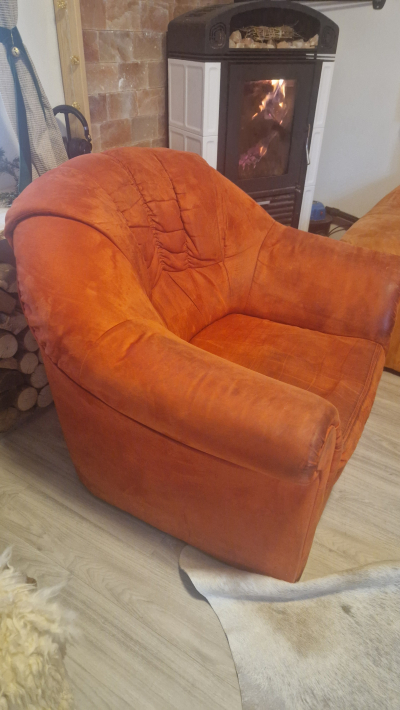 Daruji křeslo, viz foto